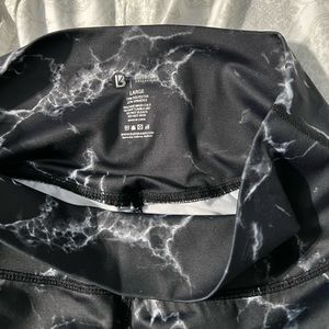 Buffbunny marble leggings